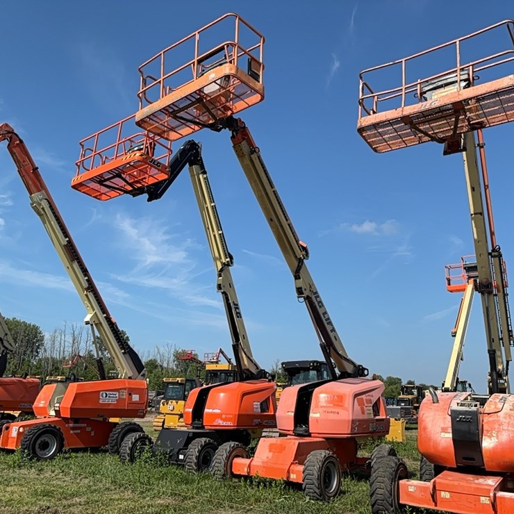 JLG 400S