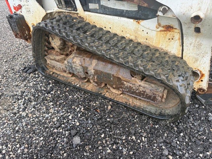 2020-bobcat-t595-image-12
