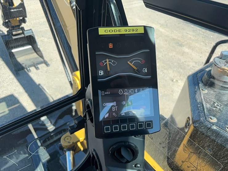 2020-caterpillar-306-cr-image-26
