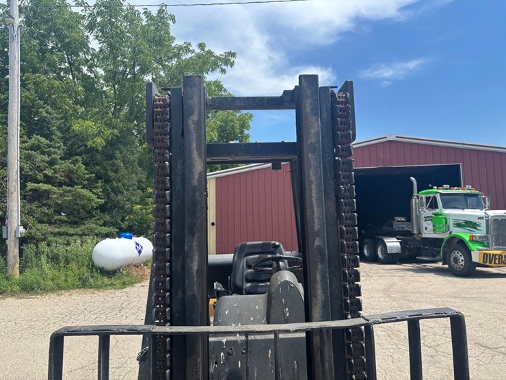 #2246-•-baker-forklift-image-25
