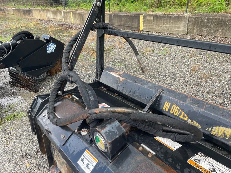 john-deere-60d-image-11