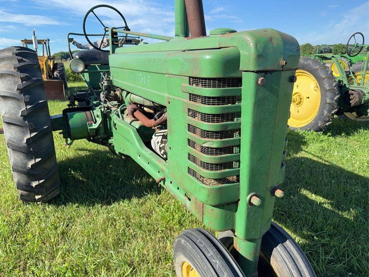 john-deere-model-b-image-11