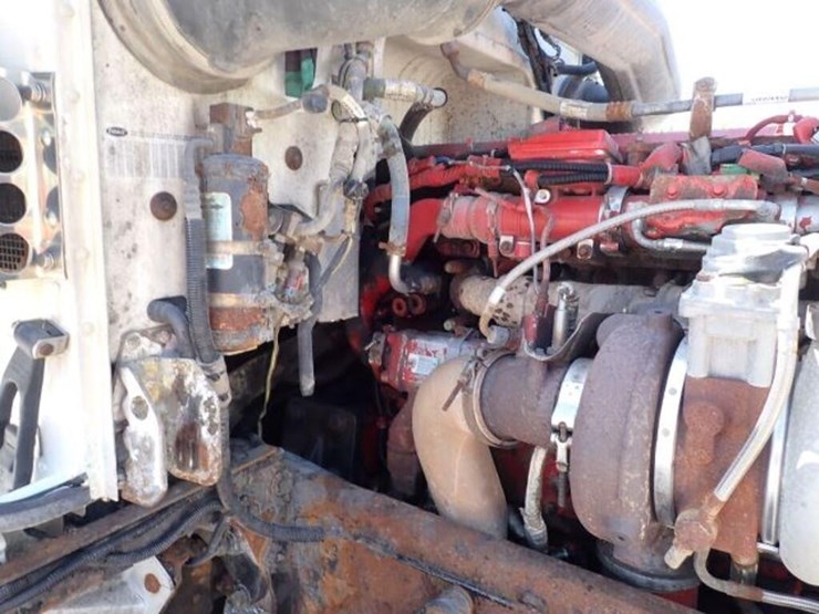 2013-peterbilt-367-image-57