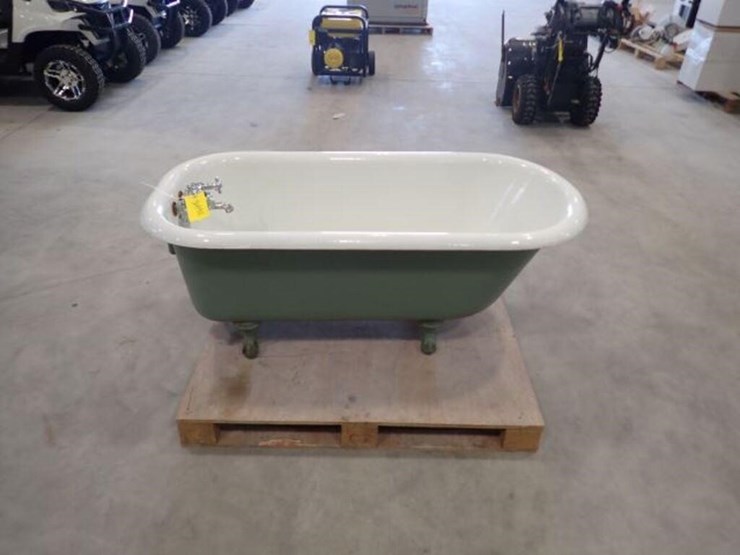 1931-ssm-co-ltd-5-ft-claw-foot-bathtub-image-1