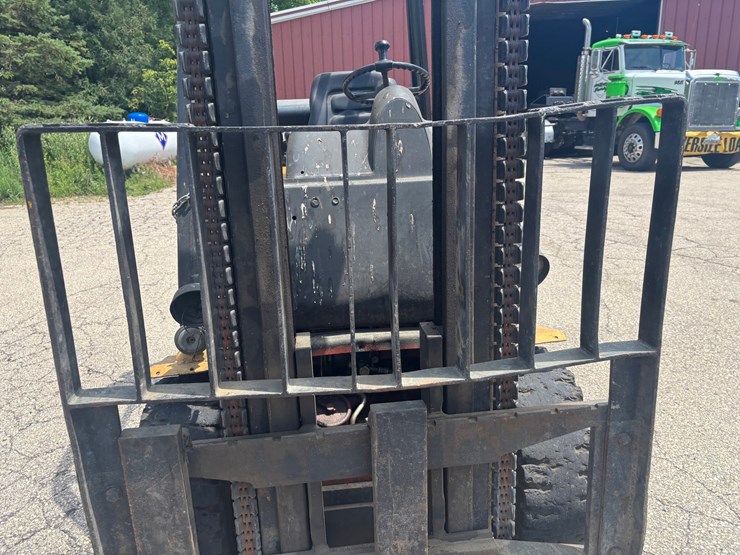 #2246-•-baker-forklift-image-26