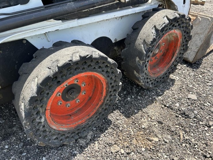 2021-bobcat-s450-image-11