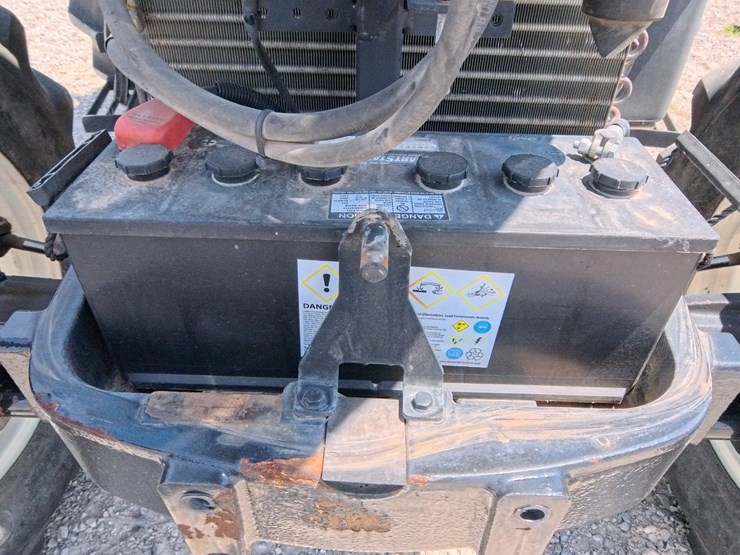 2004-new-holland-tl100a-image-82