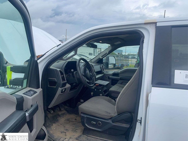 2017-ford-f150-image-10