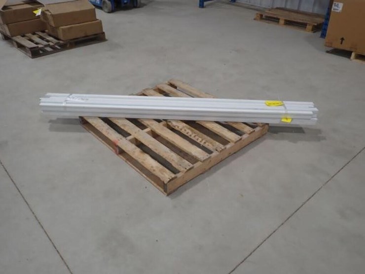 qty-of-(14)-7-ft-pvc-brickmold-image-8