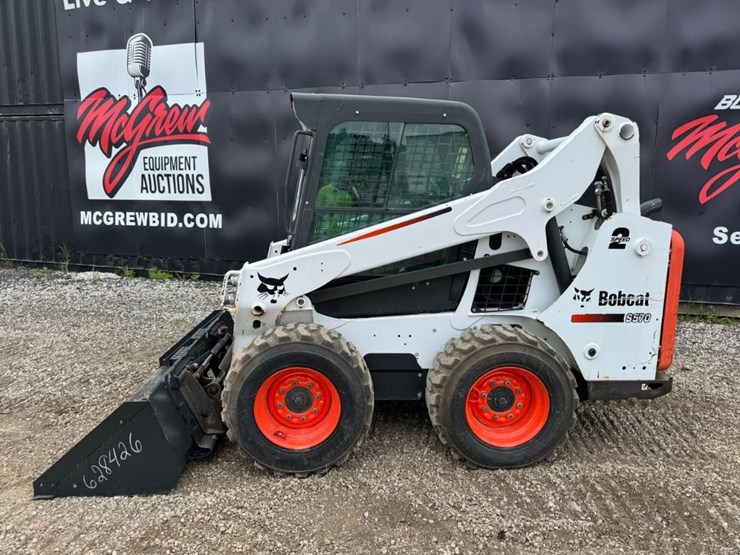 2015-bobcat-s570-image-3