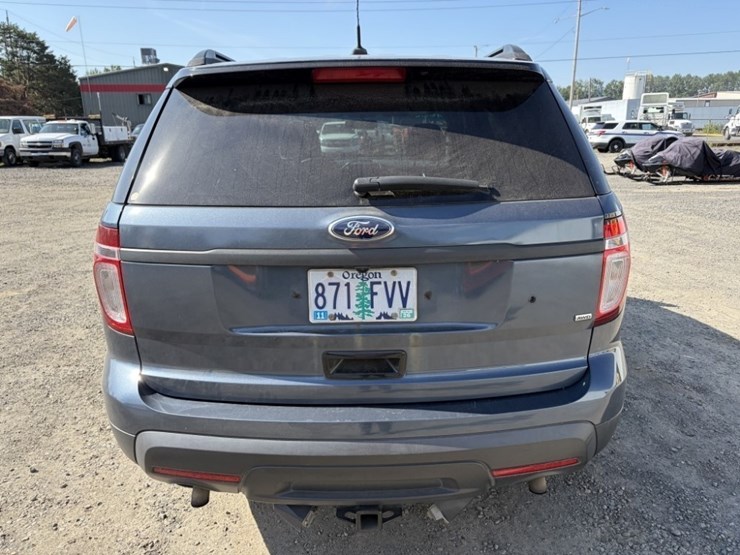 2013-ford-explorer-image-5