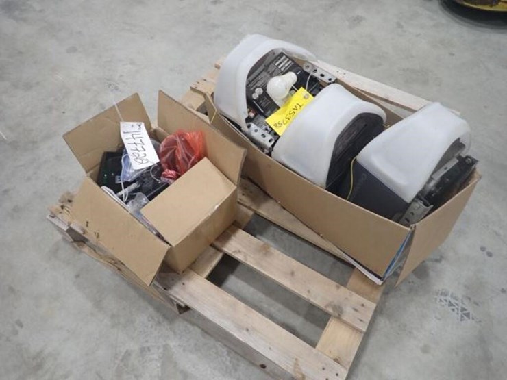 qty-of-(3)-chamberlain-garage-door-openers-image-3