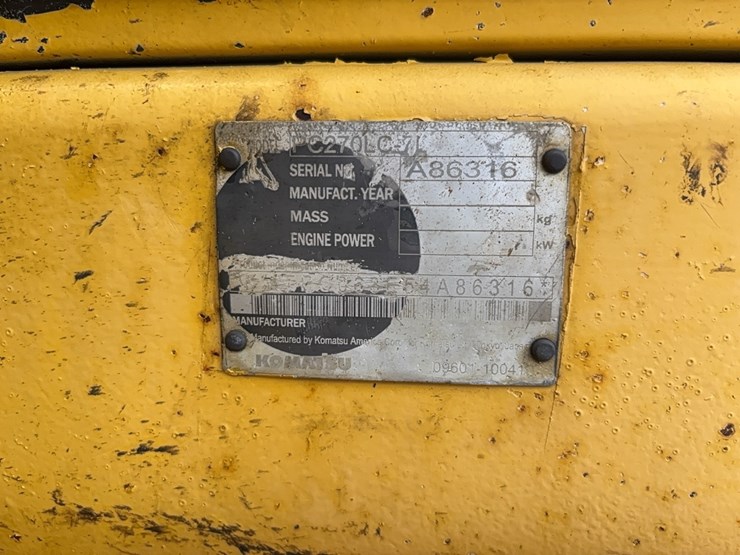 komatsu-pc270-lc-7-image-11