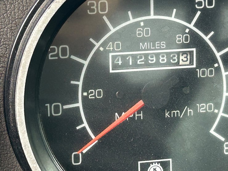 2005-kenworth-t300-image-39