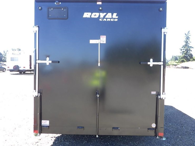 2026-royal-lcht35-7.516v-86-t/a-enclosed-trailer-image-6