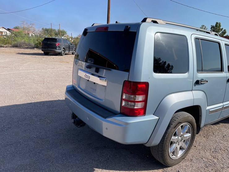 2012-jeep-liberty-image-29
