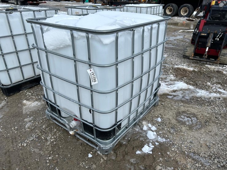 water-tank-tote-image-1