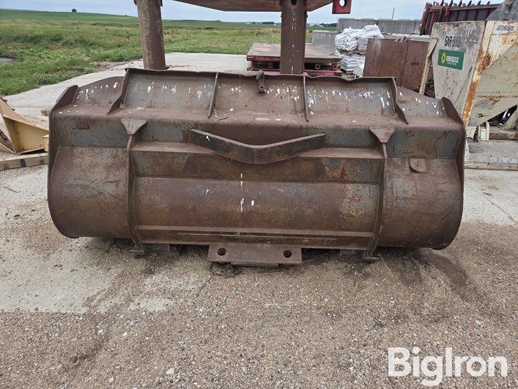 wheel-loader-bucket-image-6