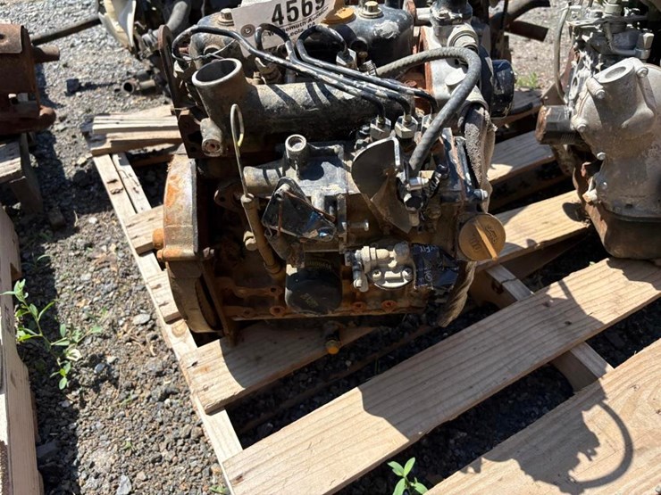 yanmar-3007d-3-cylinder-diesel-engine-image-1