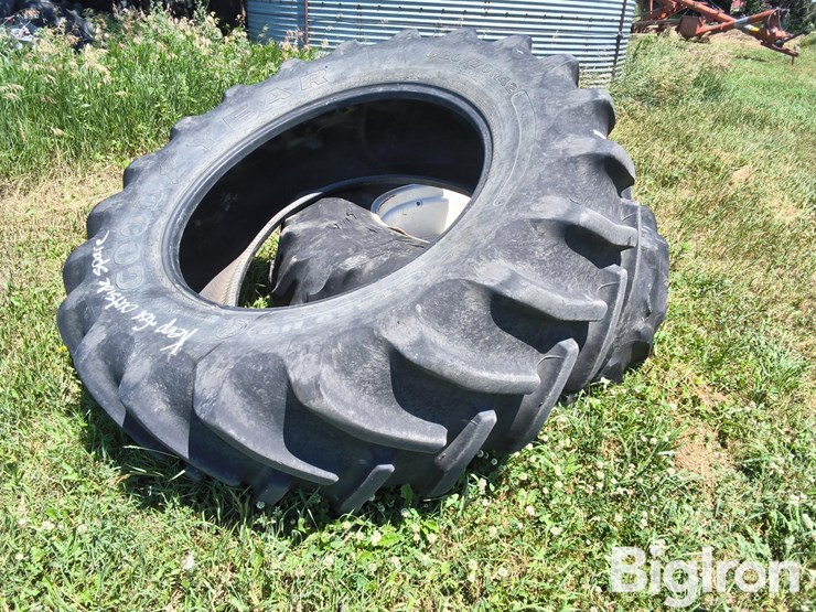 goodyear-tires-&-rim-image-1