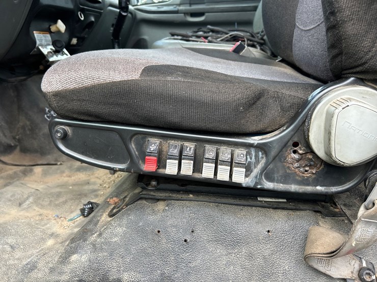 ford-f750-image-38