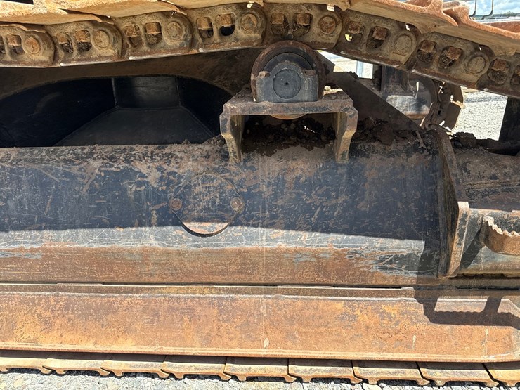 2014-caterpillar-501-image-97