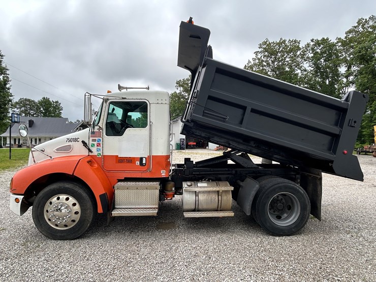 2005-kenworth-t300-image-2