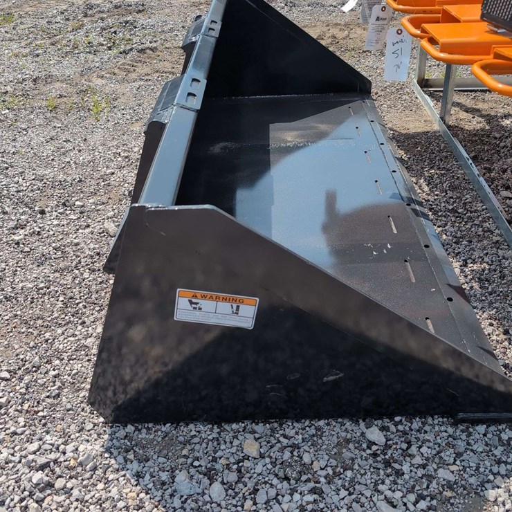 (1) Wolverine Skid Steer 84" Track Duty Bucket TBD-11-84W