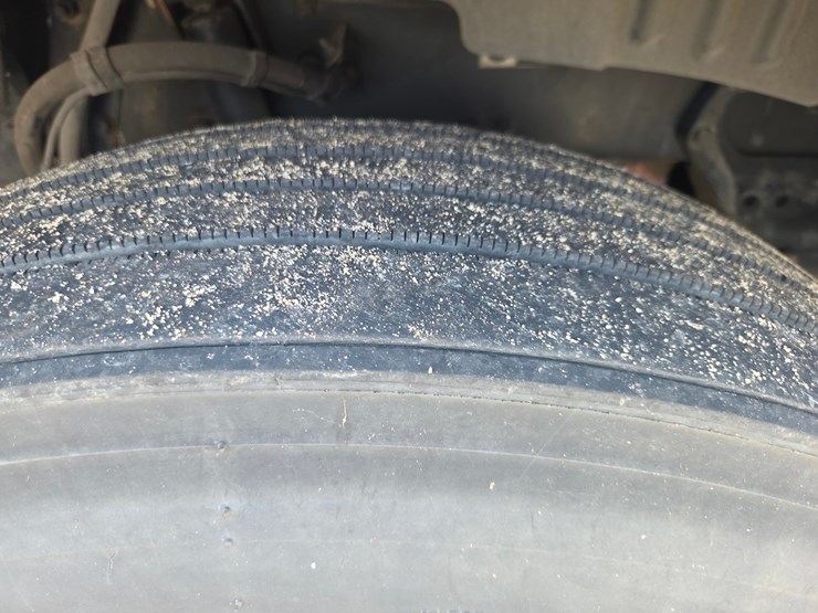 2015-kenworth-t680-image-65