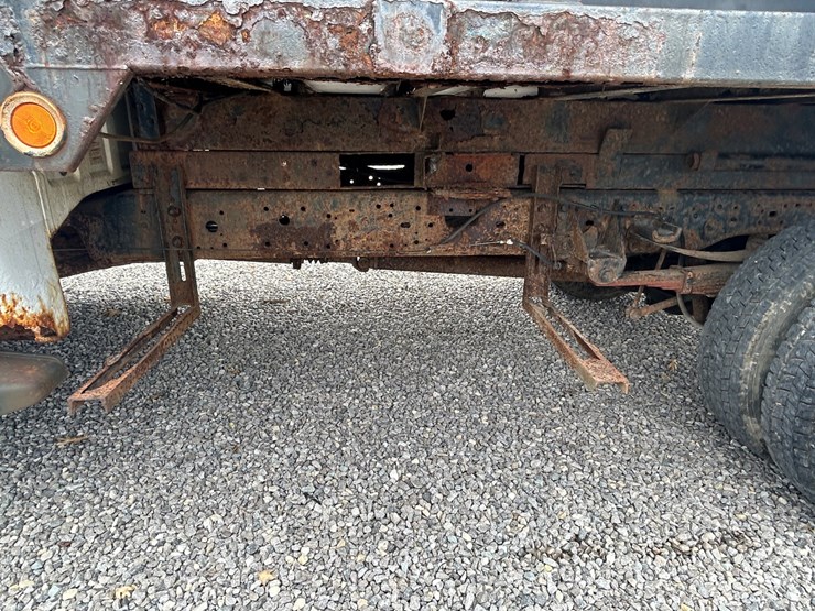 2006-ford-f450-image-13