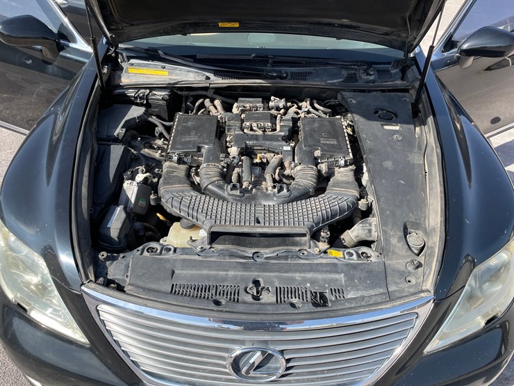#163-•-2007-lexus-ls-460-(clean-nm-title)-image-43