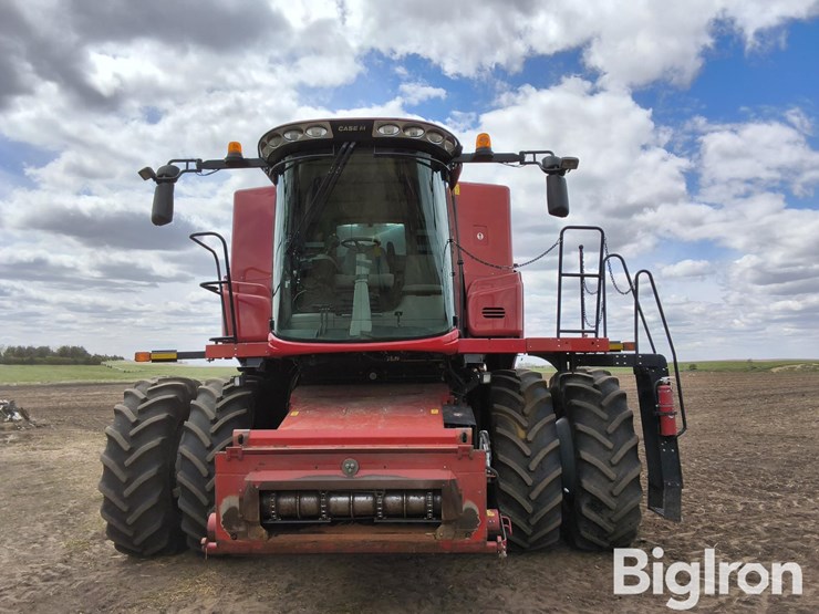 2013-case-ih-8230-image-2