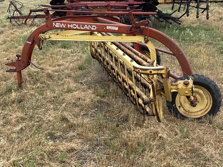 new-holland-258-image-8