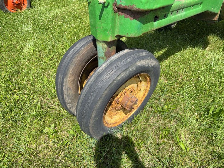 john-deere-model-b-image-10