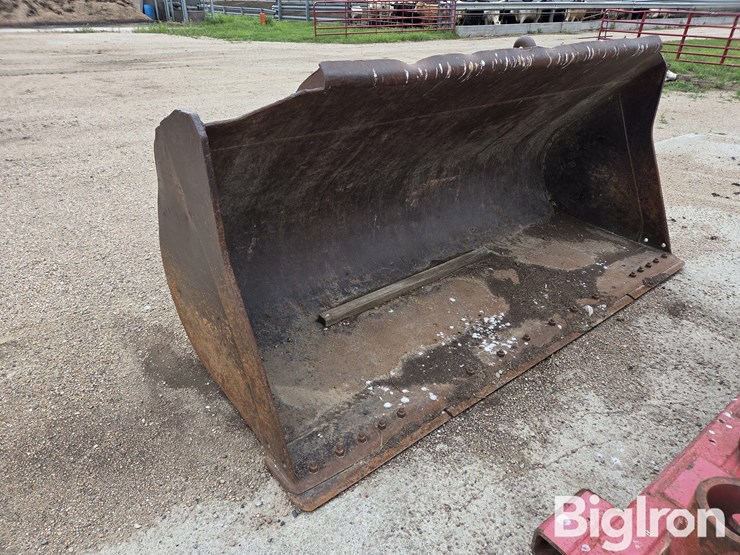 wheel-loader-bucket-image-3