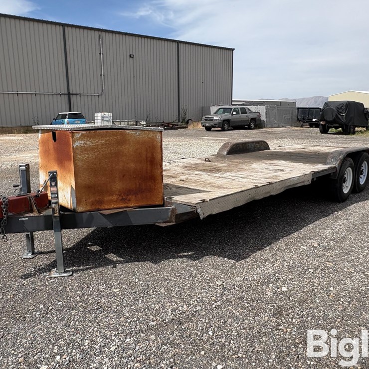 CUSTOM FLATBED