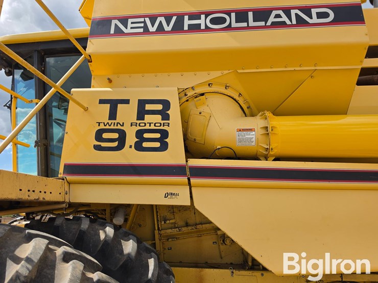 1998-new-holland-tr98-image-9