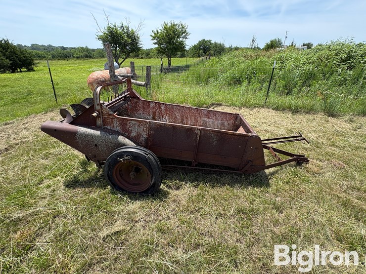 farmall-manure-spreader-image-4