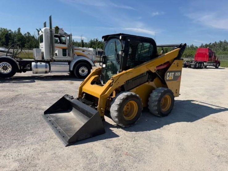 2014-caterpillar-262d-image-1