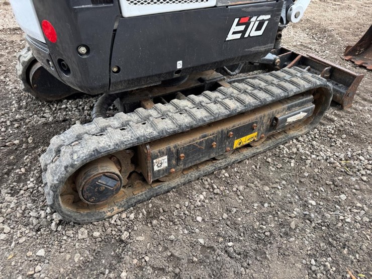 2022-bobcat-e10-image-19