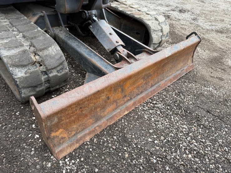 2022-bobcat-e88-image-10