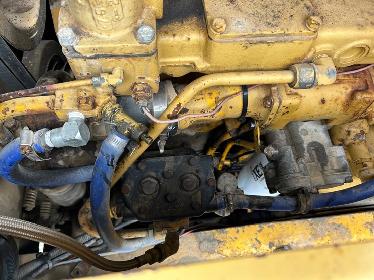 caterpillar-815a-image-29