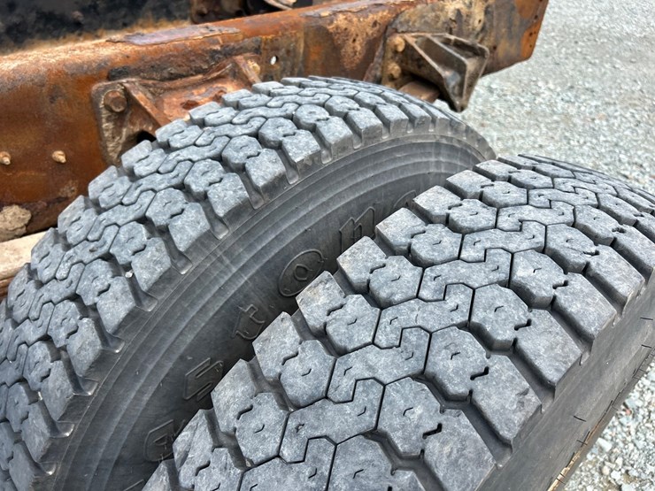ford-f750-image-56