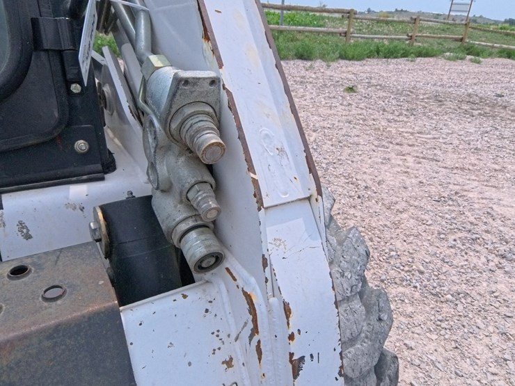 2008-bobcat-s175-image-15