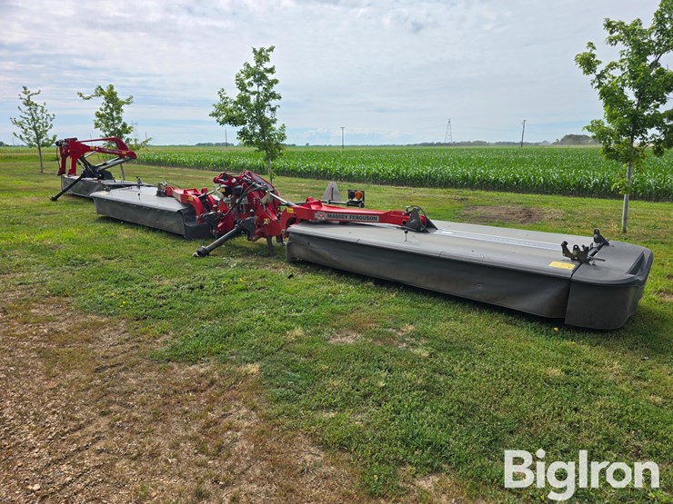 2022-massey-ferguson-30-image-5