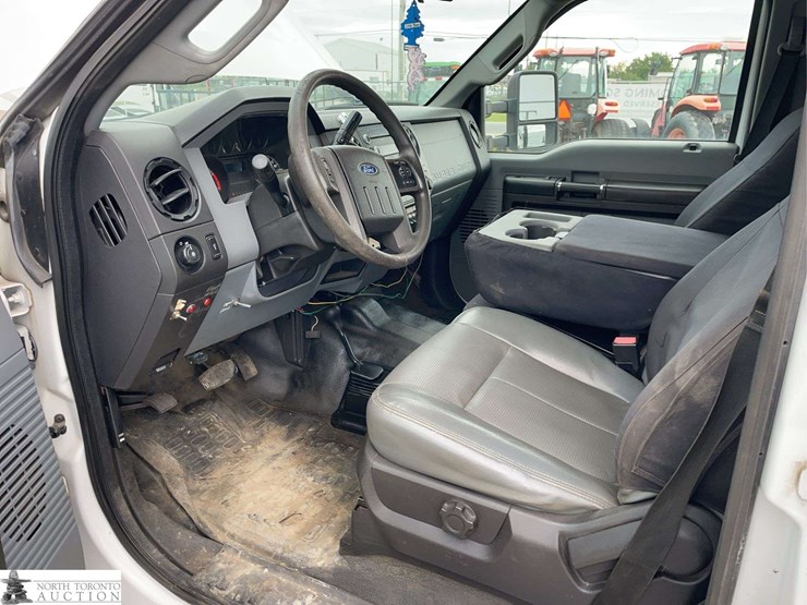 2015-ford-f550-image-10