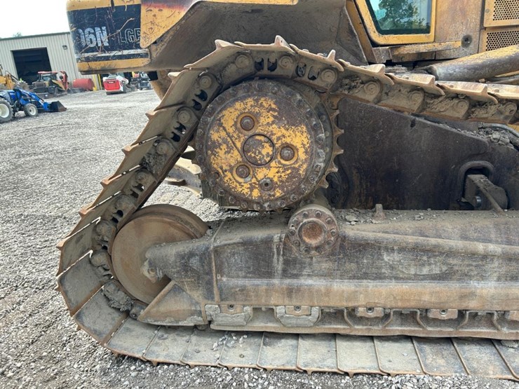 caterpillar-d6n-lgp-image-11