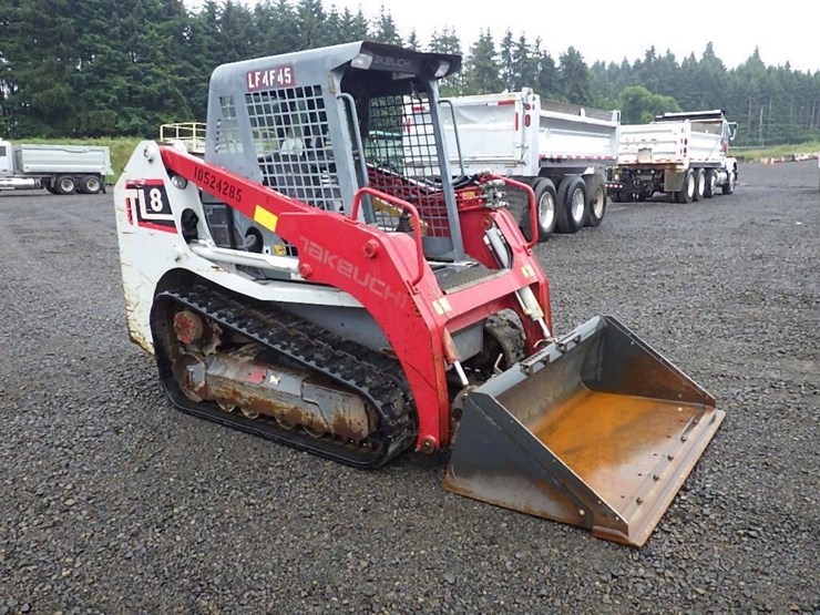2016-takeuchi-tl8-image-3