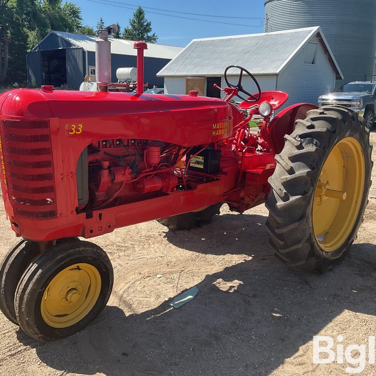 MASSEY-FERGUSON 33