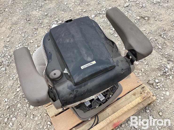 john-deere-6110m-image-13